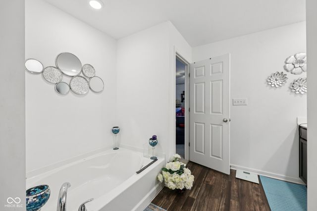 10101 Caprock Canyon Drive, Indianapolis, IN 46229