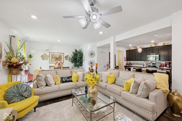 10101 Caprock Canyon Drive, Indianapolis, IN 46229