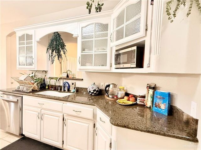 3300 Loyola Avenue, Mcallen, TX 78504