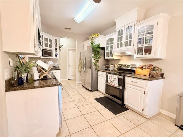 3300 Loyola Avenue, Mcallen, TX 78504