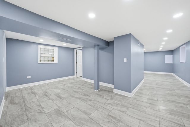 7544 S Eberhart Avenue, Chicago, IL 60619