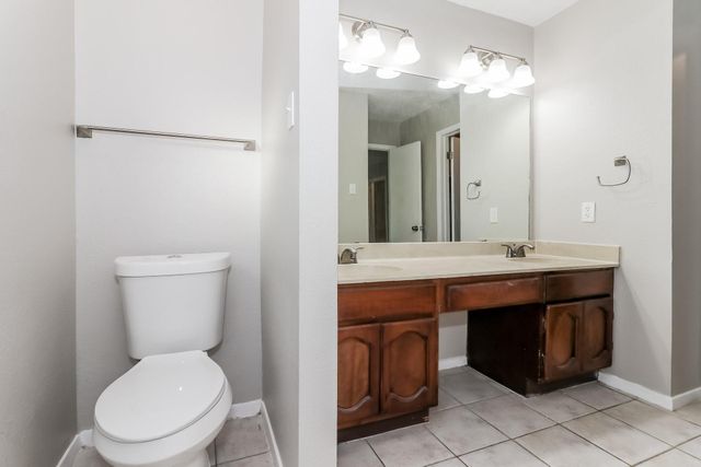 2312 Meade Court, League City, TX 77573