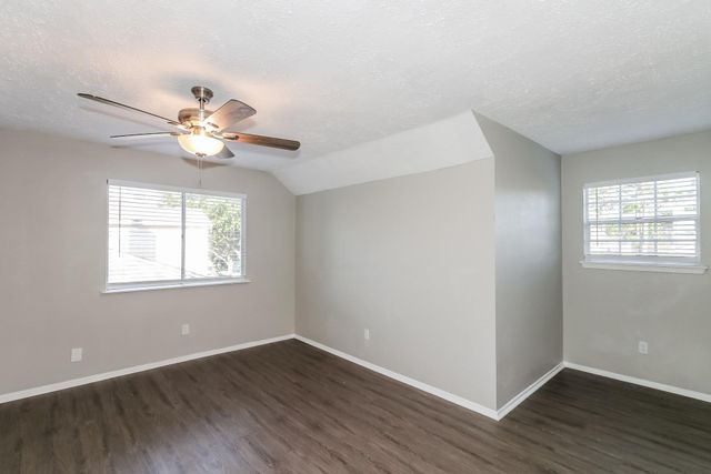 2312 Meade Court, League City, TX 77573