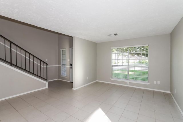 2312 Meade Court, League City, TX 77573