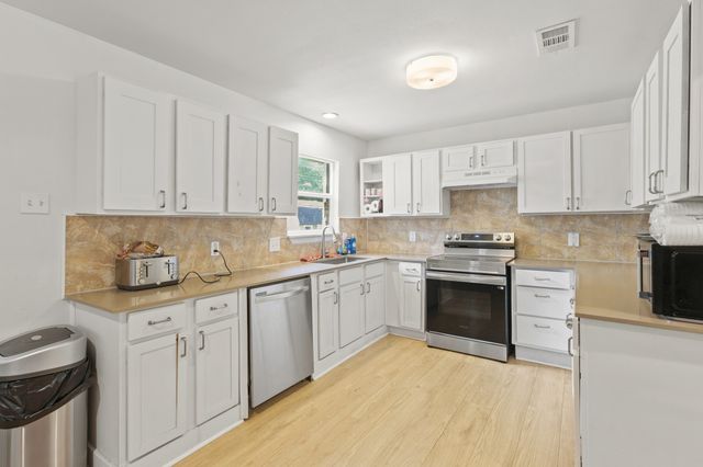 1706 Summit Street, Mesquite, TX 75149