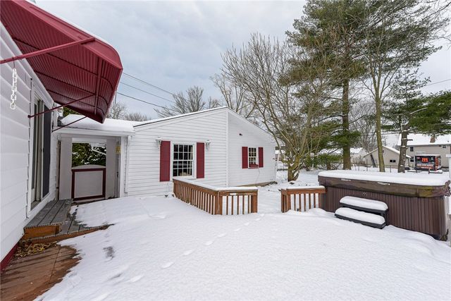 259 Windsor Road, Greece, NY 14612