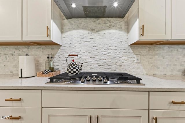 117 Raccoon Path, Holly Springs, NC 27540