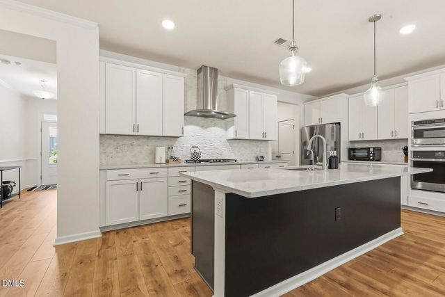 117 Raccoon Path, Holly Springs, NC 27540