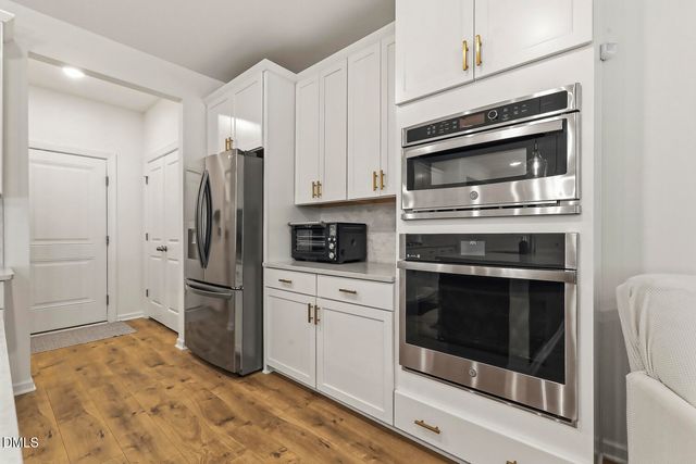 117 Raccoon Path, Holly Springs, NC 27540