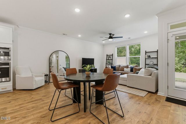 117 Raccoon Path, Holly Springs, NC 27540