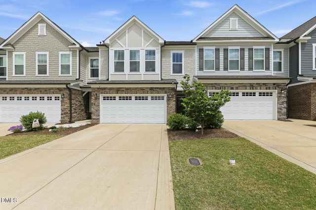 117 Raccoon Path, Holly Springs, NC 27540