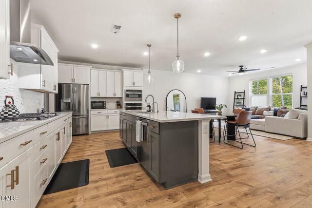 117 Raccoon Path, Holly Springs, NC 27540