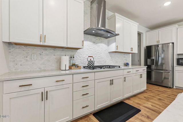 117 Raccoon Path, Holly Springs, NC 27540