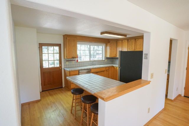 16700 Sonshine Ln, Sutter Creek, CA 95685