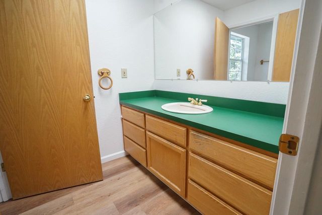 16700 Sonshine Ln, Sutter Creek, CA 95685