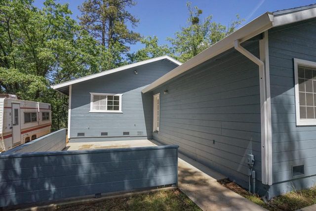 16700 Sonshine Ln, Sutter Creek, CA 95685