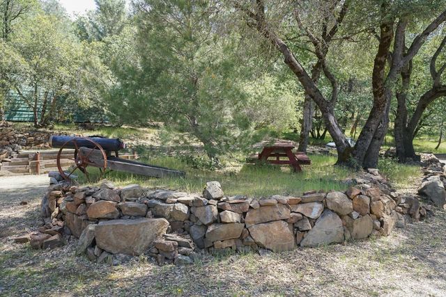 16700 Sonshine Ln, Sutter Creek, CA 95685