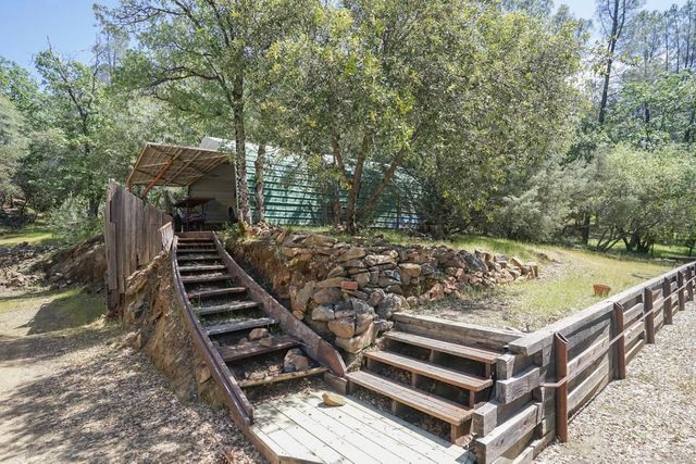 16700 Sonshine Ln, Sutter Creek, CA 95685