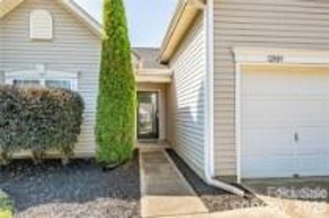 12819 Slade Castle Court, Charlotte, NC 28273