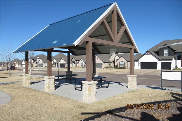 3909 Sorano Drive, Moore, OK 73160