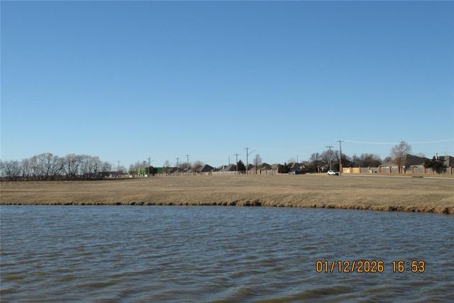 3909 Sorano Drive, Moore, OK 73160