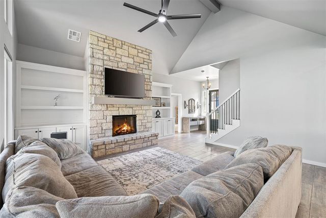 3909 Sorano Drive, Moore, OK 73160