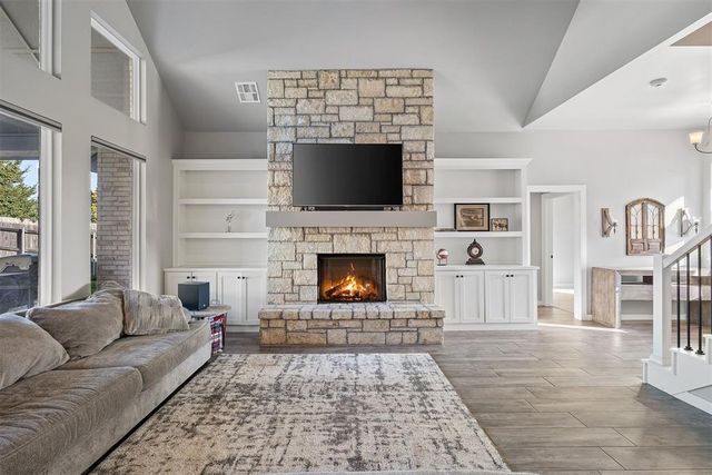 3909 Sorano Drive, Moore, OK 73160