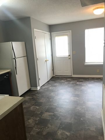 2455 W Wilson Rd Apt 1, Clarksville, TN 37043