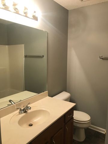 2455 W Wilson Rd Apt 1, Clarksville, TN 37043