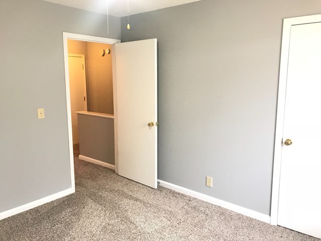 2455 W Wilson Rd Apt 1, Clarksville, TN 37043