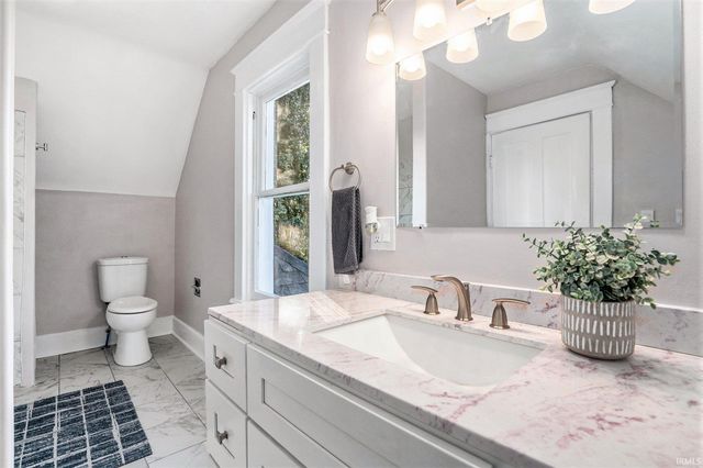 131 E 6th Street, Mishawaka, IN 46544