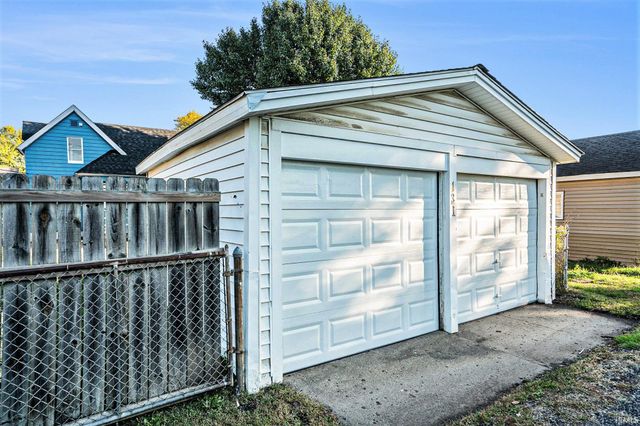 131 E 6th Street, Mishawaka, IN 46544