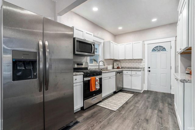 131 E 6th Street, Mishawaka, IN 46544