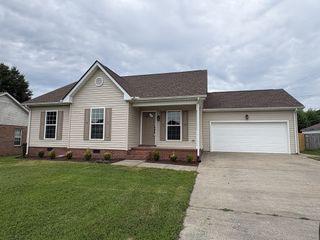 934 Skye View Dr, Gallatin, TN 37066