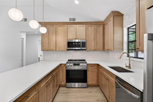 3431 SILVER PALM DRIVE, Edgewater, FL 32141