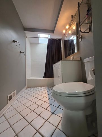 10530 S 82nd Court, Palos Hills, IL 60465