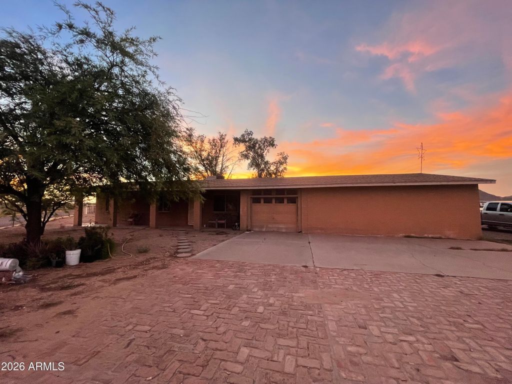 7794 W LAKE ERIE Drive, Casa Grande, AZ 85194 — exterior