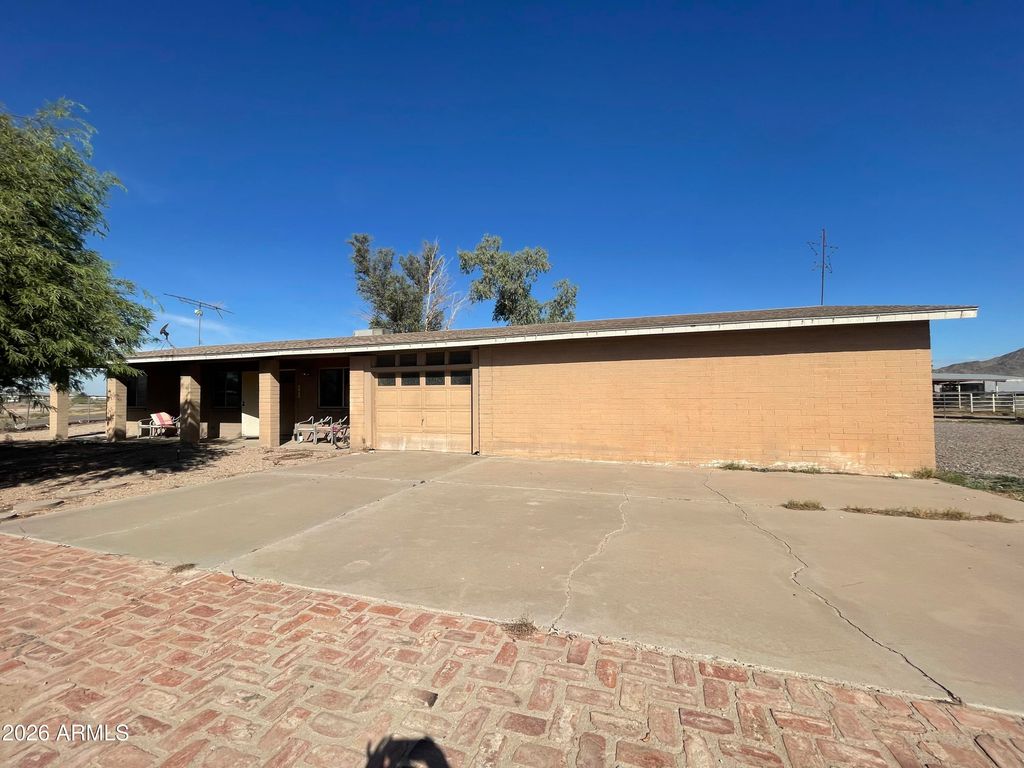 7794 W LAKE ERIE Drive, Casa Grande, AZ 85194 — photo 3
