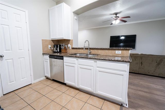 4908 Landward Ln Lane, Houston, TX 77066