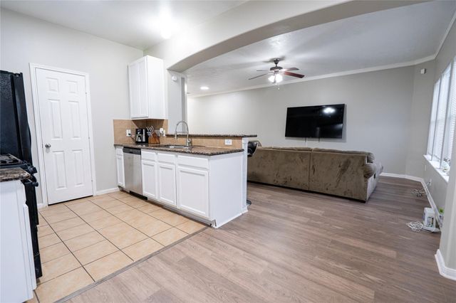 4908 Landward Ln Lane, Houston, TX 77066