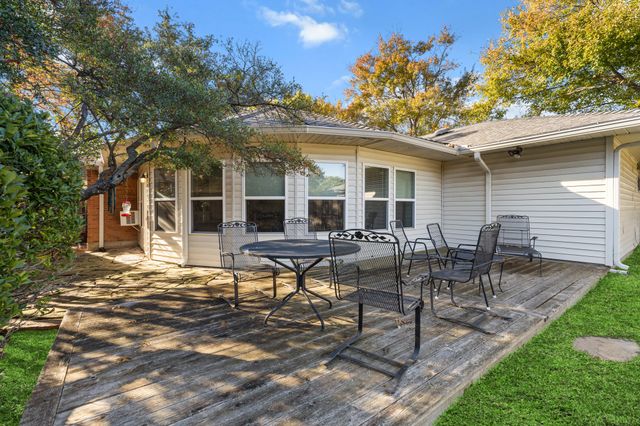 10505 Lakemere Drive, Dallas, TX 75238