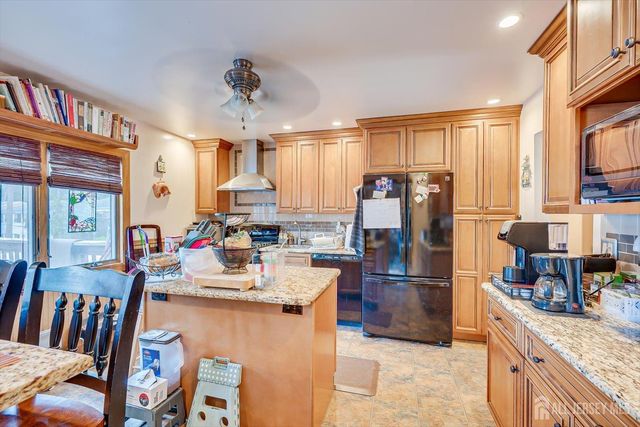 4 Wick Drive, Fords, NJ 08863