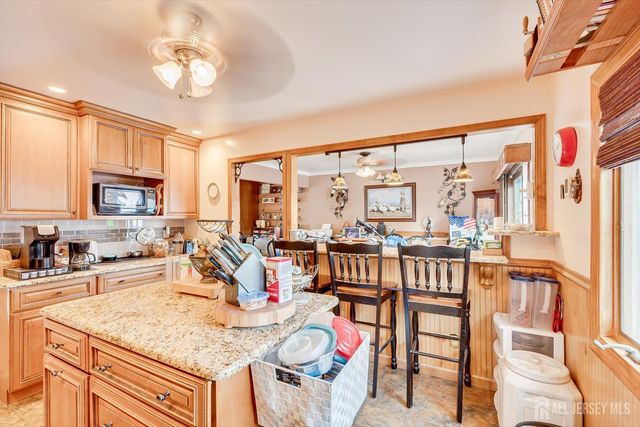 4 Wick Drive, Fords, NJ 08863