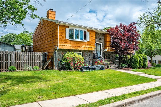 4 Wick Drive, Fords, NJ 08863