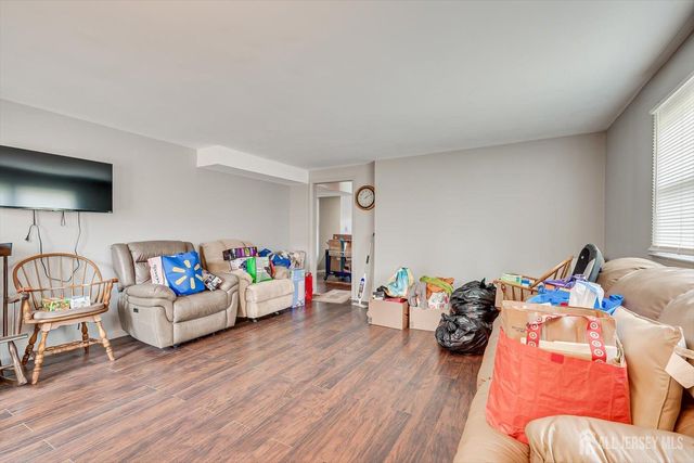 4 Wick Drive, Fords, NJ 08863