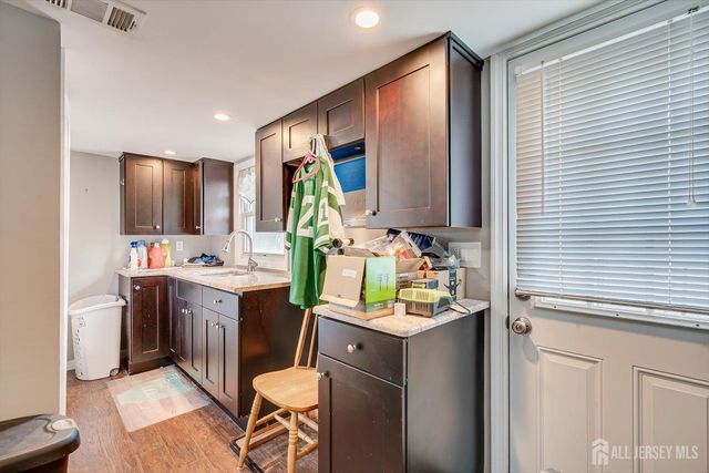 4 Wick Drive, Fords, NJ 08863