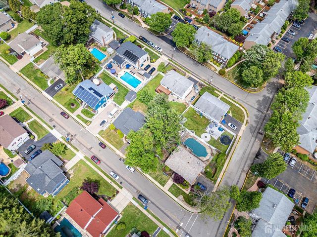 4 Wick Drive, Fords, NJ 08863