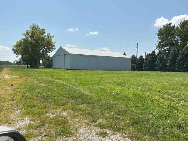 1808 106th Avenue W, Milan, IL 61264