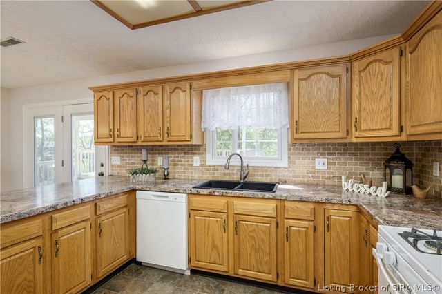 575 O'bannon Avenue, Corydon, IN 47112