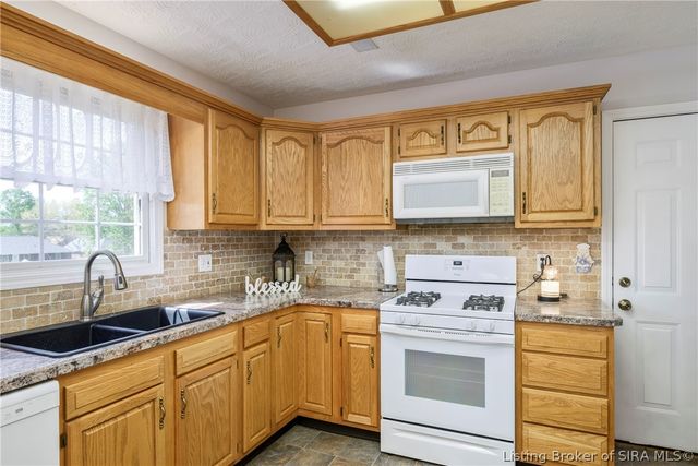 575 O'bannon Avenue, Corydon, IN 47112